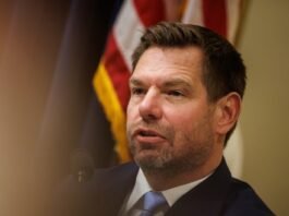 progressive-group-founded-by-bernie-sanders-endorses-billionaire-for-california-governor