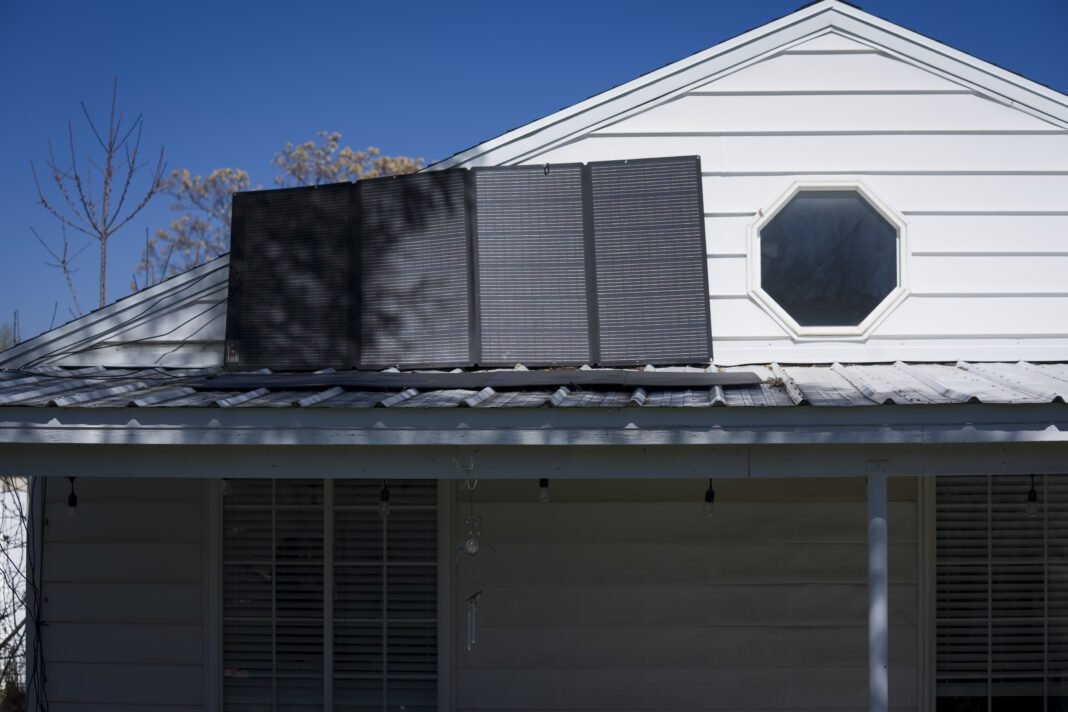 how-deep-red-utah-helped-launch-a-portable-plug-in-solar-movement