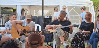 how-israel’s-songs-carry-the-weight-of-remembrance