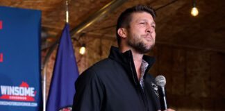 florida-probes-chatgpt-role-in-mass-shooting-openai-says-bot-“not-responsible.”