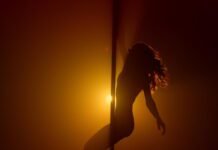 indian-med-student-rakes-in-thousands-with-ai-generated-maga-hottie