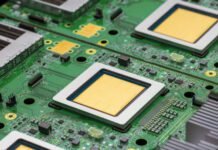 google-unveils-two-new-tpus-designed-for-the-“agentic-era”