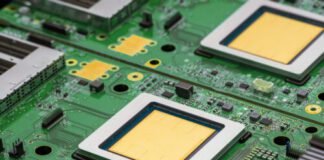 google-unveils-two-new-tpus-designed-for-the-“agentic-era”