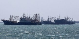 irgc-seizes-2-ships,-fires-on 3rd-in strait-of-hormuz-as-tensions-escalate 