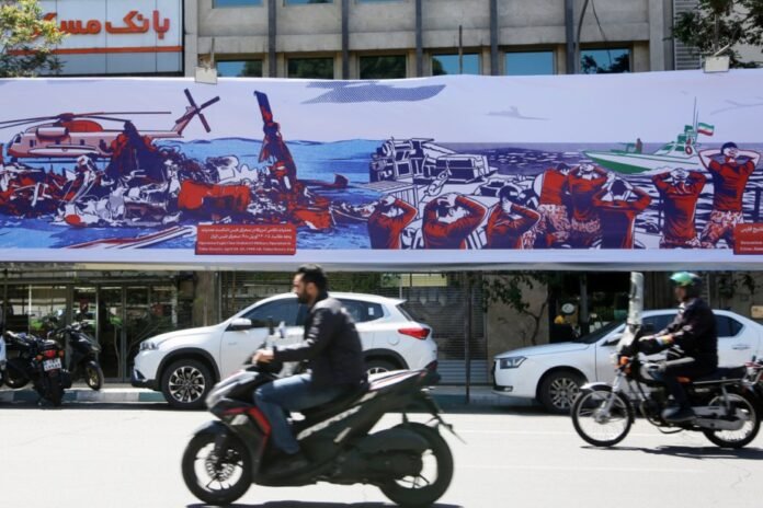 air-defenses-activated-in-tehran:-iranian-media