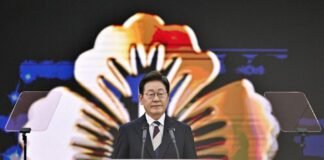 ai-boom-is-hiding-korea’s-next-crisis