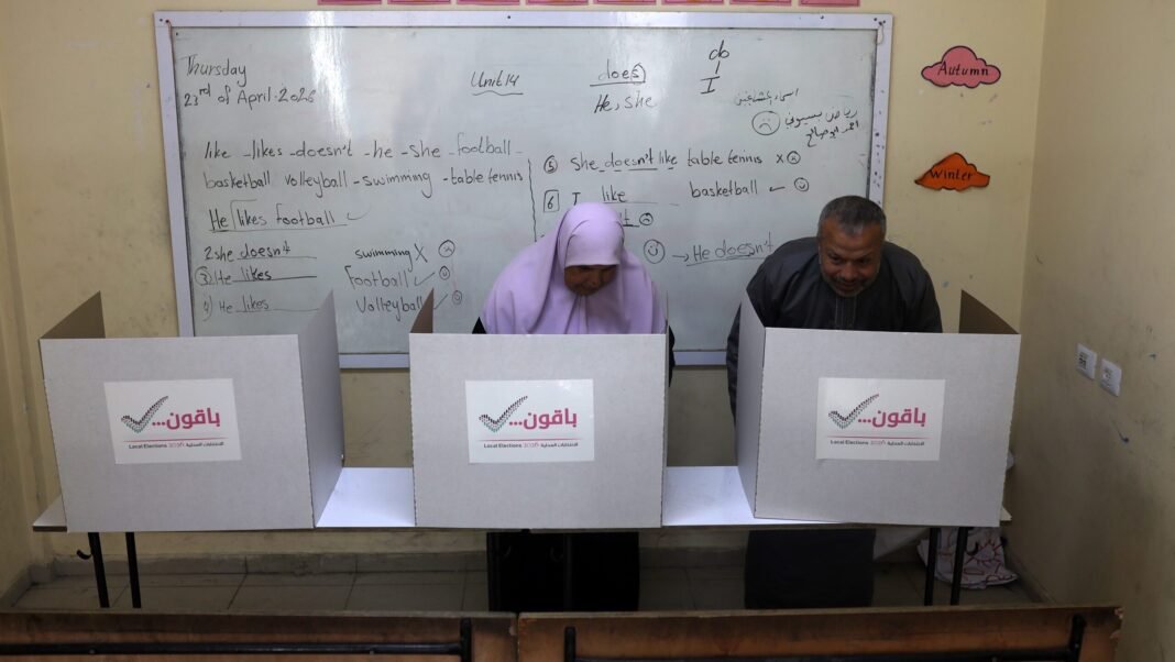 elections-reach-gaza-for-first-time-in-22-years,-with-hamas-on-the-sidelines