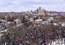 drone-pilot-makes-us-rescind-no-fly-zones-around-unmarked,-moving-ice-vehicles