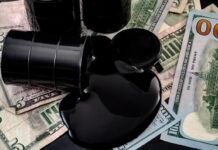 king-dollar-still-reigns-supreme-in-liquidity-starved-gulf