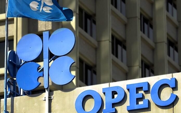 uae-exit-weakens-opec+-power-over-oil-market-but-group-to-stay-together