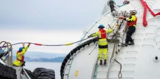 silicon-valley-bets-$200m-on-ai-data-centers-floating-in-the-ocean