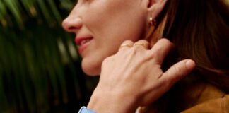 google-unveils-screenless-fitbit-air-and-google-health-app-to-replace-fitbit