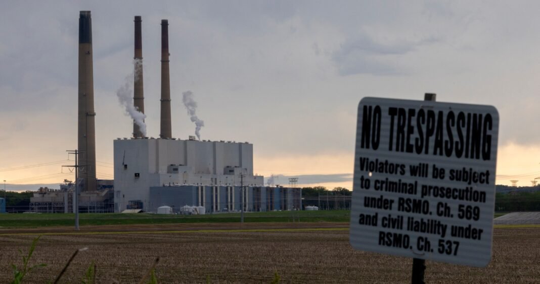 trump-exempted-some-of-the-nation’s-biggest-polluters-from-air-quality-rules-all-it-took-was-an-email.