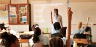 chaos-erupts-as-cyberattack-disrupts-learning-platform-canvas-amid-finals