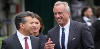 trump-reportedly-plans-to-fire-fda-commissioner-marty-makary