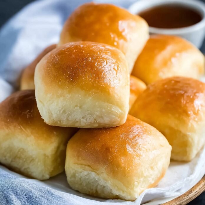 copycat-texas-roadhouse-rolls-–-soft,-buttery-&-irresistible