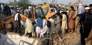 bannu-checkpoint-attack-kills-at-least-15-pakistani-security-personnel-near-afghan-border