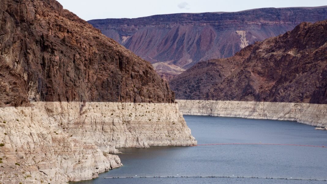 this-summer,-the-american-water-crisis-becomes-real