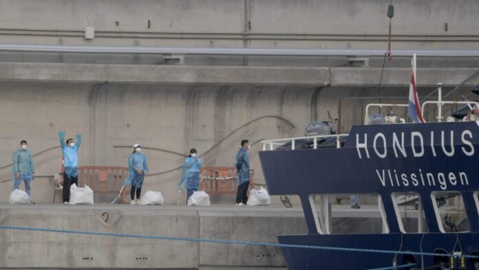 passengers-from-hantavirus-ship-arrive-in-us;-3-people-in-biocontainment