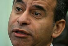 FDA chief resigns after Trump admin forced approval of fruity e-cigs fda-chief-resigns-after-trump-admin-forced-approval-of-fruity-e-cigs