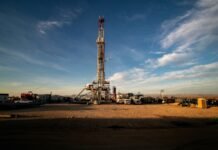 wall-street-is-betting-big-on-clean-energy-tech