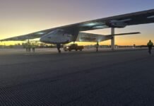 Solar drone with jumbo jet wingspan broke a flight record—then it crashed solar-drone-with-jumbo-jet-wingspan-broke-a-flight-record—then-it-crashed