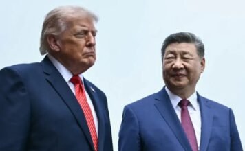 salesman-trump-leaves-china-with-very-little-in-his-bag