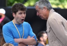 openai-feels-“burned”-by-apple’s-crappy-chatgpt-integration,-insiders-say
