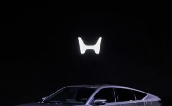 honda-shows-off-new-hybrids-for-america-as-it-absorbs-$9-billion-ev-loss