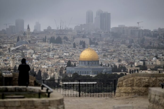 jerusalem-governorate-warns-of-israeli-plan-to-seize-palestinian-properties-near-al-aqsa-mosque