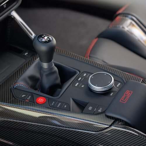 bmw-sends-off-the-6th-gen-m3-cs-with-a-manual-gearbox,-rear-wheel-drive