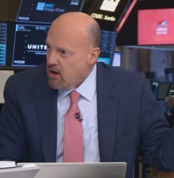 Wall Street guru struck speechless by Trump insider stock trades wall-street-guru-struck-speechless-by-trump-insider-stock-trades