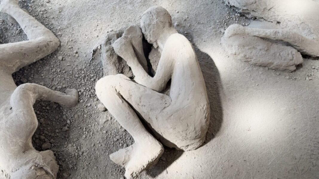 pompeii-victim-id’d-as-a-likely-doctor