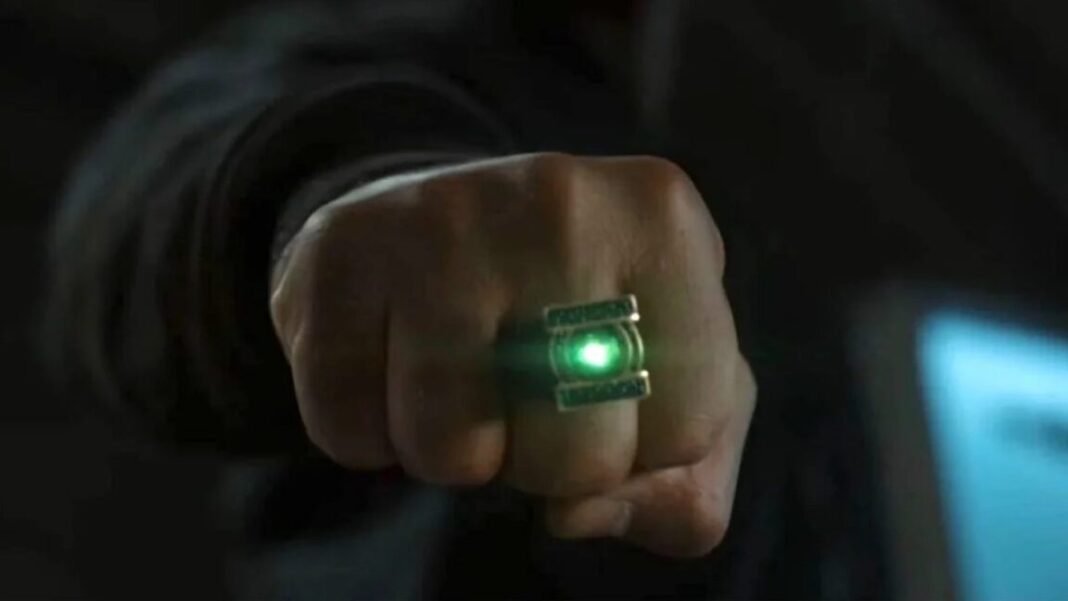 guy-gardner-makes-a-cameo-in-new-lanterns-teaser guy-gardner-makes-a-cameo-in-new-lanterns-teaser