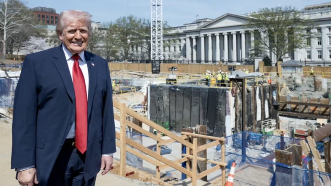 trump-brags-his-ballroom-to-be-topped-by-‘greatest-drone-empire’