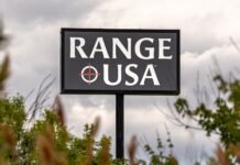 This Gun Shop Stayed Open Despite Repeated Violations. Then a Cop Was Killed With One of Its Guns. this-gun-shop-stayed-open-despite-repeated-violations-then-a-cop-was-killed-with-one-of-its-guns.