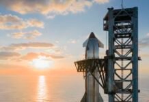 famously-secret-about-its-finances,-spacex-opens-its-books-for-the-first-time