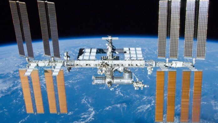 uh-oh,-the-international-space-station-is-leaking-again uh-oh,-the-international-space-station-is-leaking-again