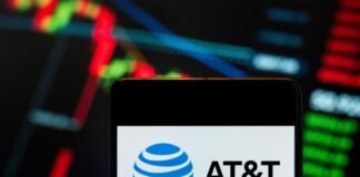 at&t-sues-california-in-attempt-to-shut-off-old-phone-network