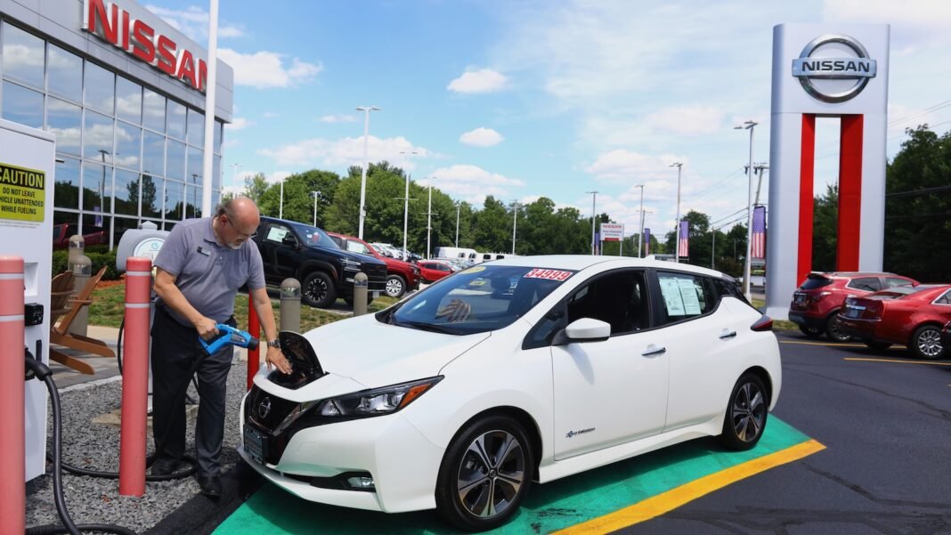 why-hybrids-—-not-evs-—-are-winning-over-us-consumers
