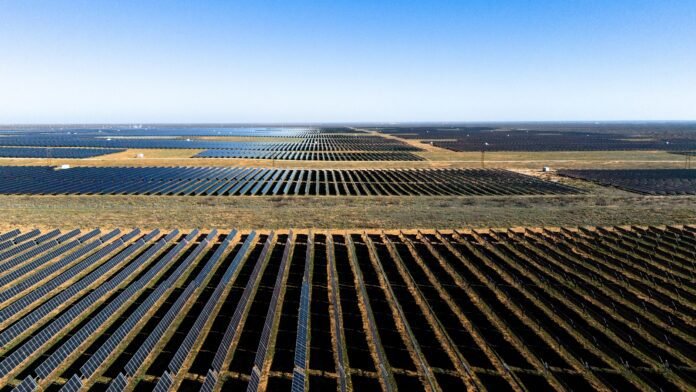 solar-to-overtake-coal-on-texas-grid-for-the-first-time-ever-this year