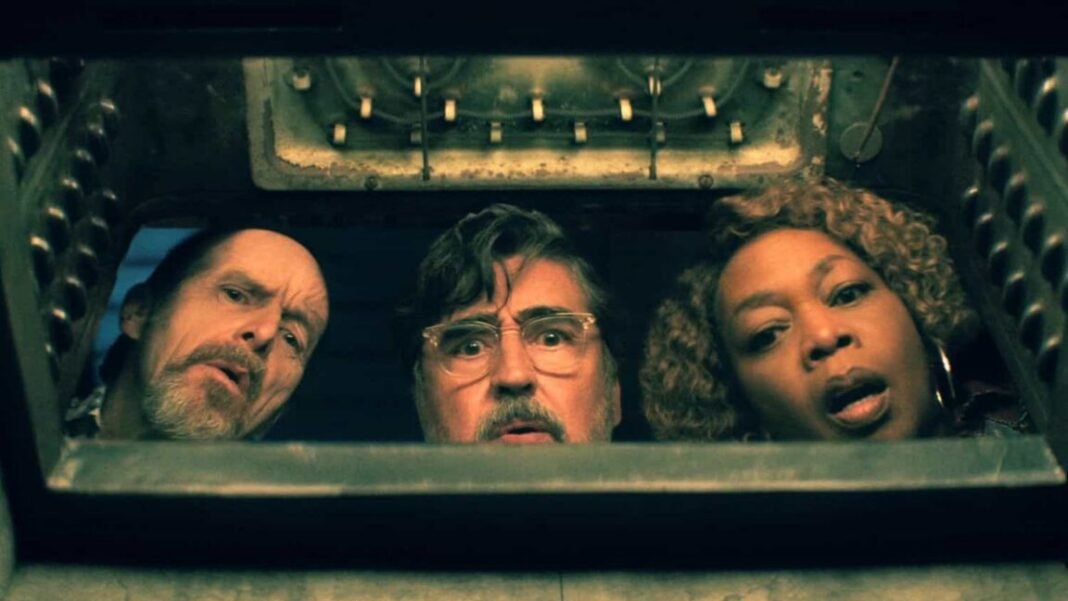 review:-the-boroughs-is-a-smart,-pitch-perfect-creature-feature