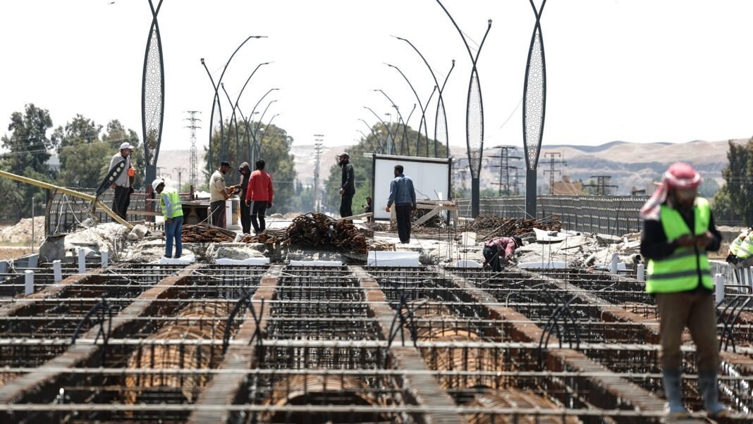 ‘rebuilding-a-country-the-size-of-syria-means-contracts-worth-billions-of-dollars’