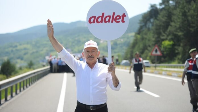 court-ruling-throws-turkey’s-main-opposition-into-leadership-crisis