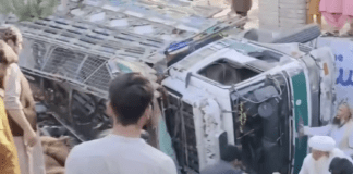 22-dead,-36-injured-in-crash-involving-afghan-returnees-from-pakistan