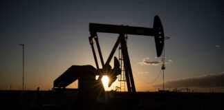 70-foot-wastewater-geyser-reflects-new-mexico’s-latest-oilfield-challenge
