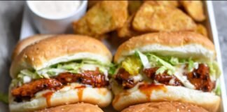 dynamite-chicken-buns-–-crispy,-spicy-&-irresistibly-cheesy
