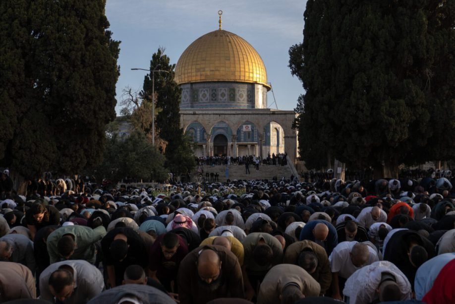 al-aqsa:-the-moment-of-peril-is-here.-will-the-muslim-world-act? al-aqsa:-the-moment-of-peril-is-here.-will-the-muslim-world-act?