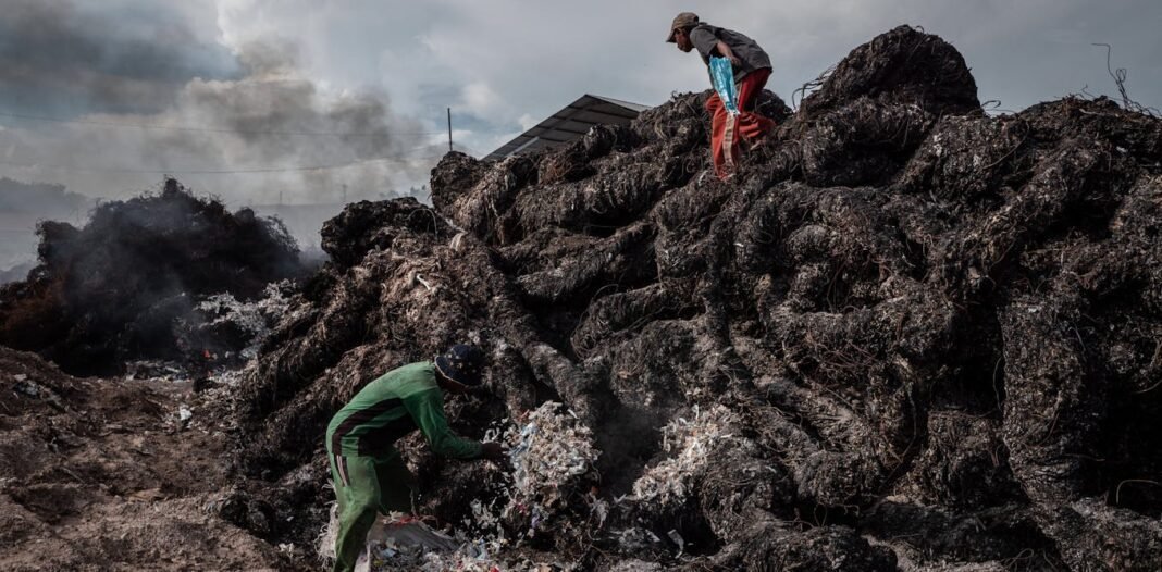 a-lot-of-‘recycled’-plastic-is-being-burned-overseas-–-and-causing-widespread-pollution-linked-to-health-problems a-lot-of-‘recycled’-plastic-is-being-burned-overseas-–-and-causing-widespread-pollution-linked-to-health-problems