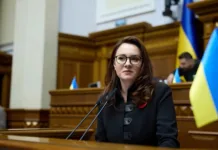 all-eu-members-greenlight-first-step-in-accession-talks,-ukraine-pm-says